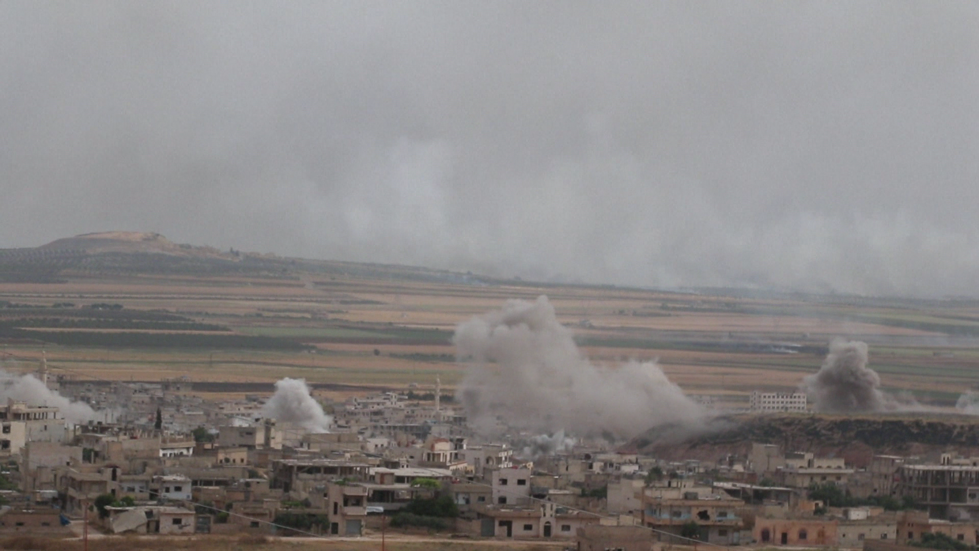 Firansa êrîşa Surîyê bo ser kampa awareyan şermezar kir û daxwaza rawestandina şerî dike